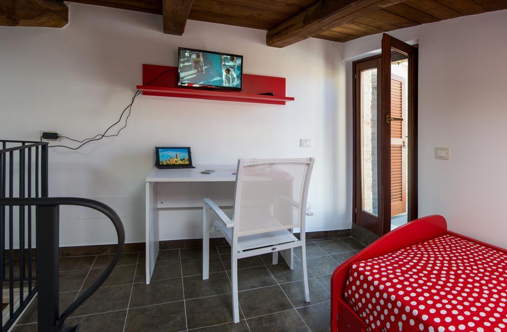 La Rocchetta Apartment Ripatransone Cameră foto